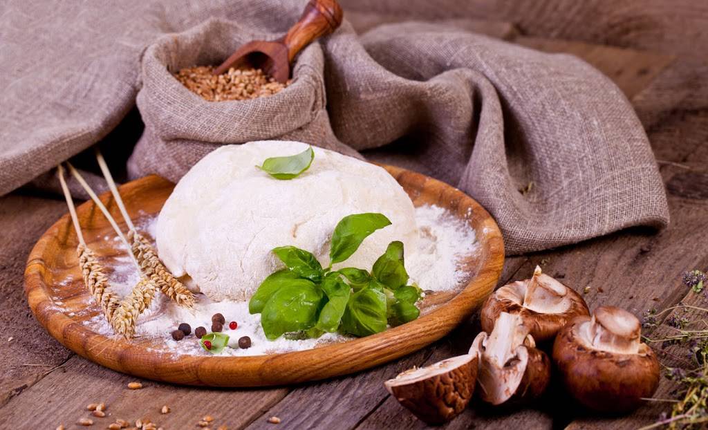 Foxboro House of Pizza | restaurant | 29 Bird St, Foxborough, MA 02035, USA | 5085439119 OR +1 508-543-9119