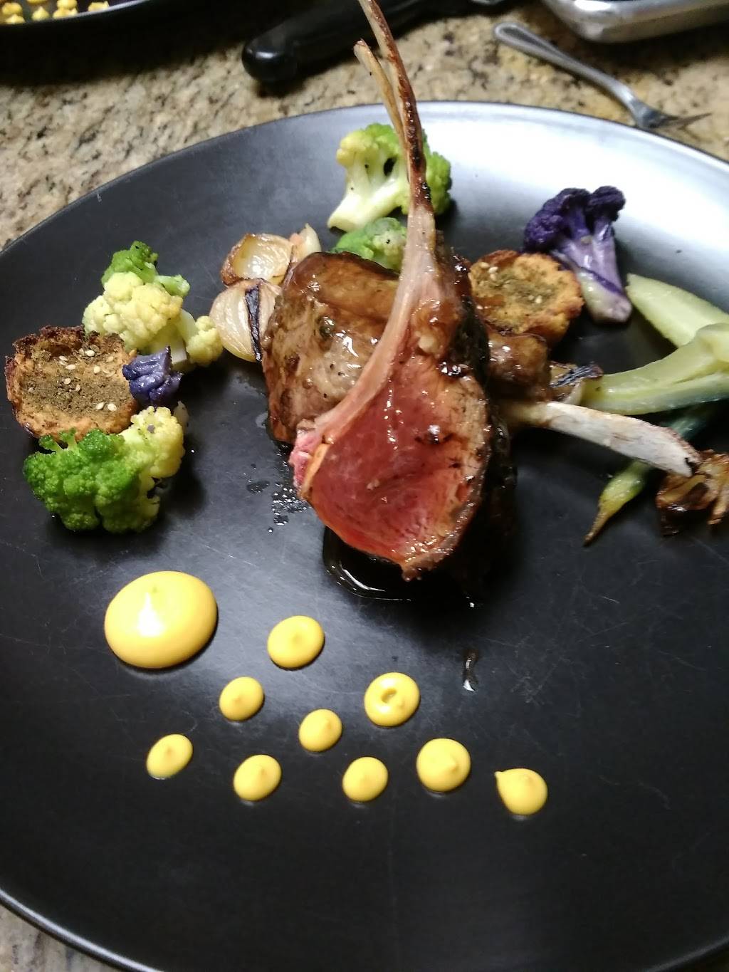 Mezza | restaurant | 20 Jefferson Ave, Westwood, NJ 07675, USA | 2017228822 OR +1 201-722-8822