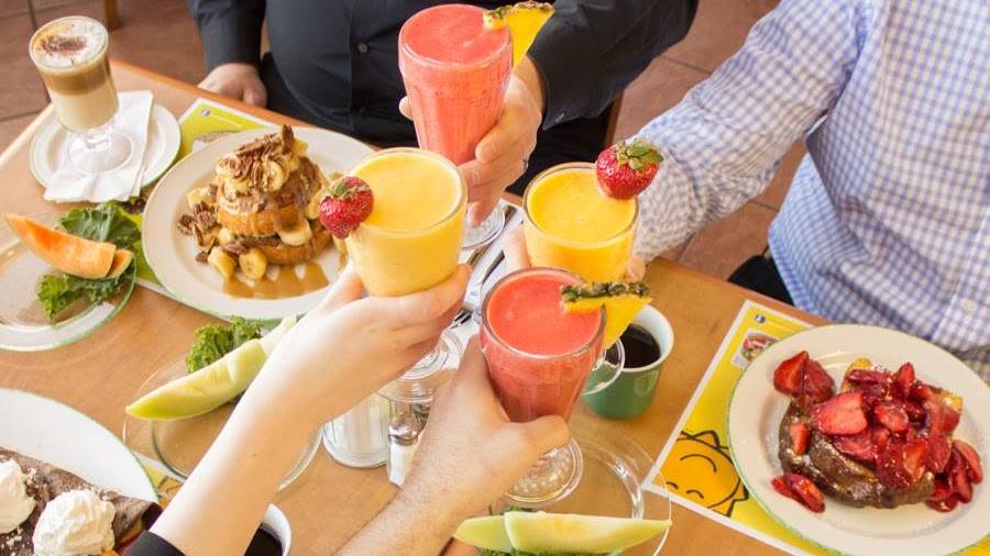 Cora déjeuners | restaurant | 95 Boulevard Curé-Labelle, Sainte-Thérèse, QC J7E 2X6, Canada | 4504340606 OR +1 450-434-0606