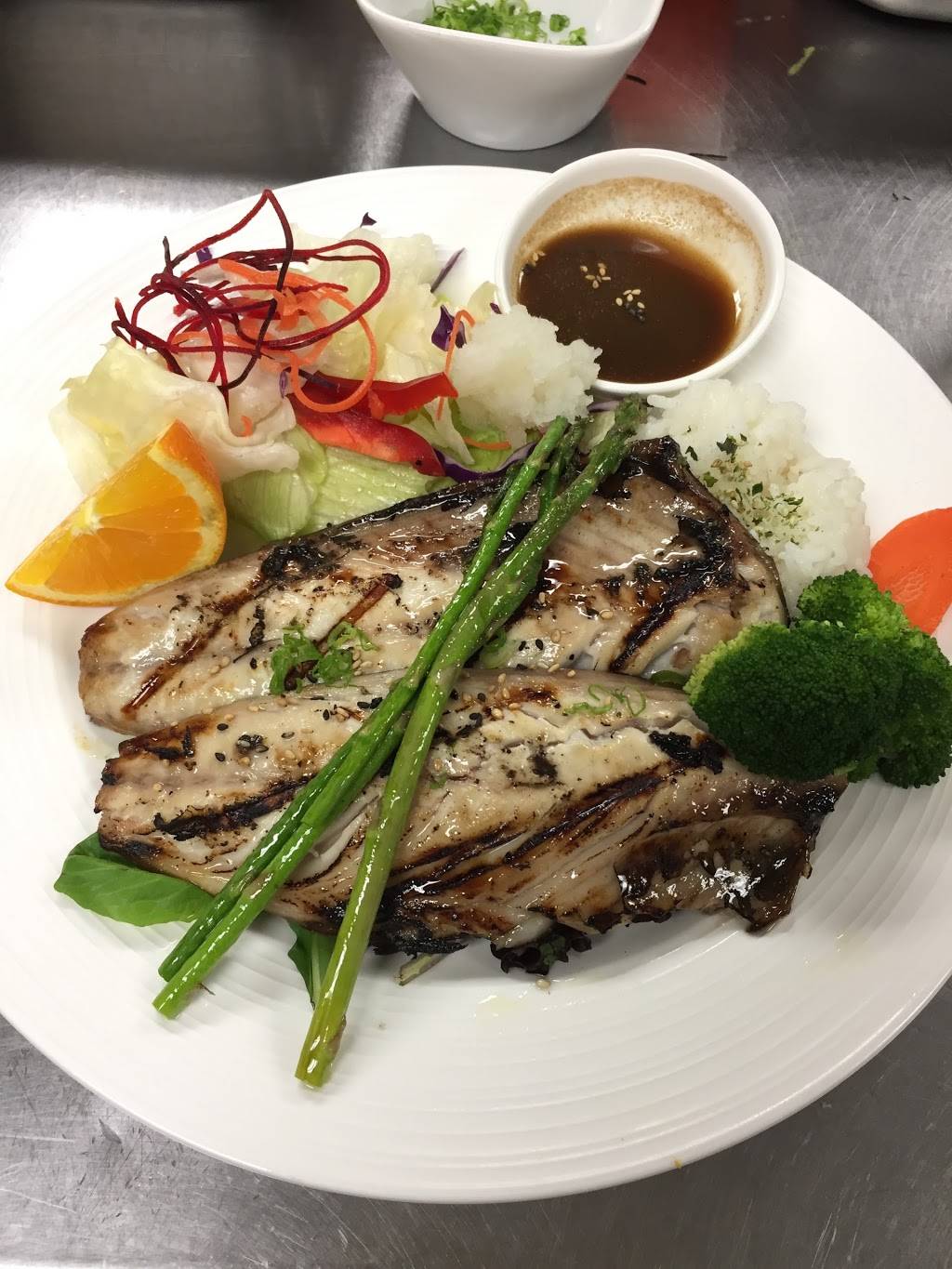 Sushi Bonito | restaurant | 15904 Gale Ave, Hacienda Heights, CA 91745, USA | 6268553500 OR +1 626-855-3500