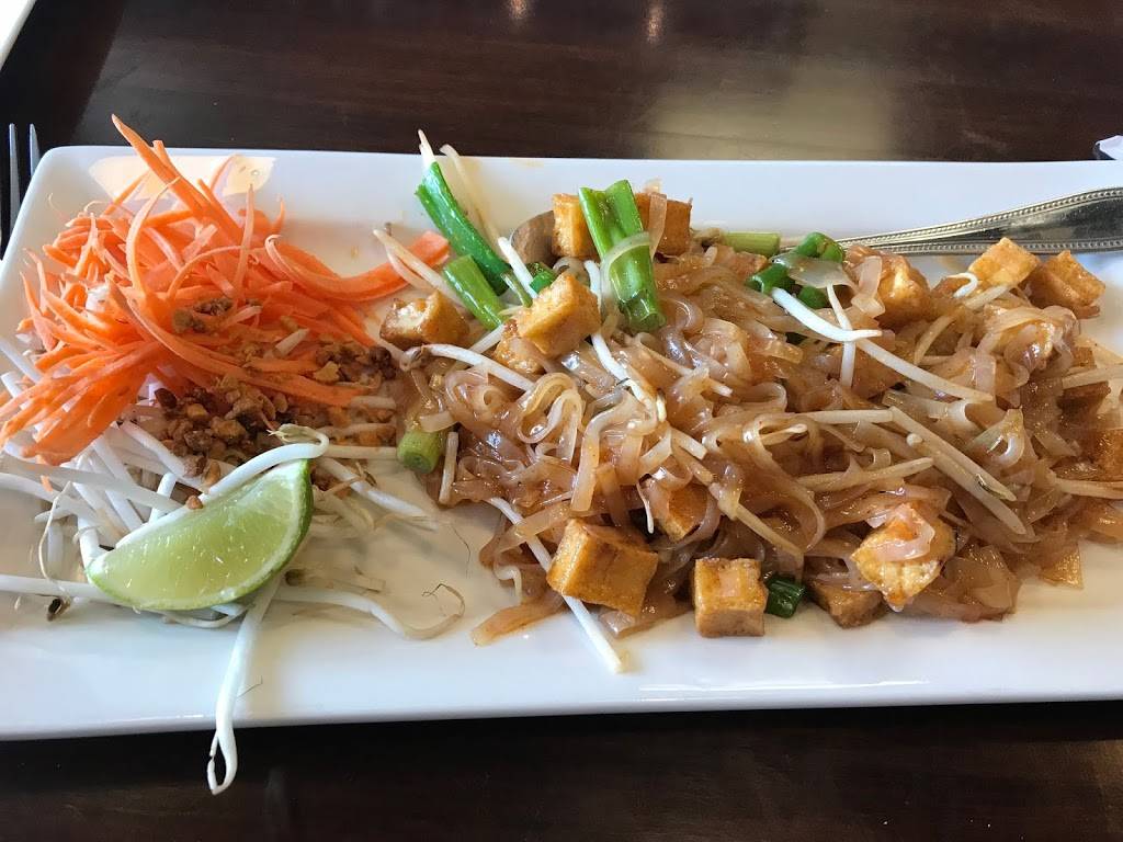 Riceberry Thai Kitchen | restaurant | 893 W Foothill Blvd, Upland, CA 91786, USA | 9099469288 OR +1 909-946-9288