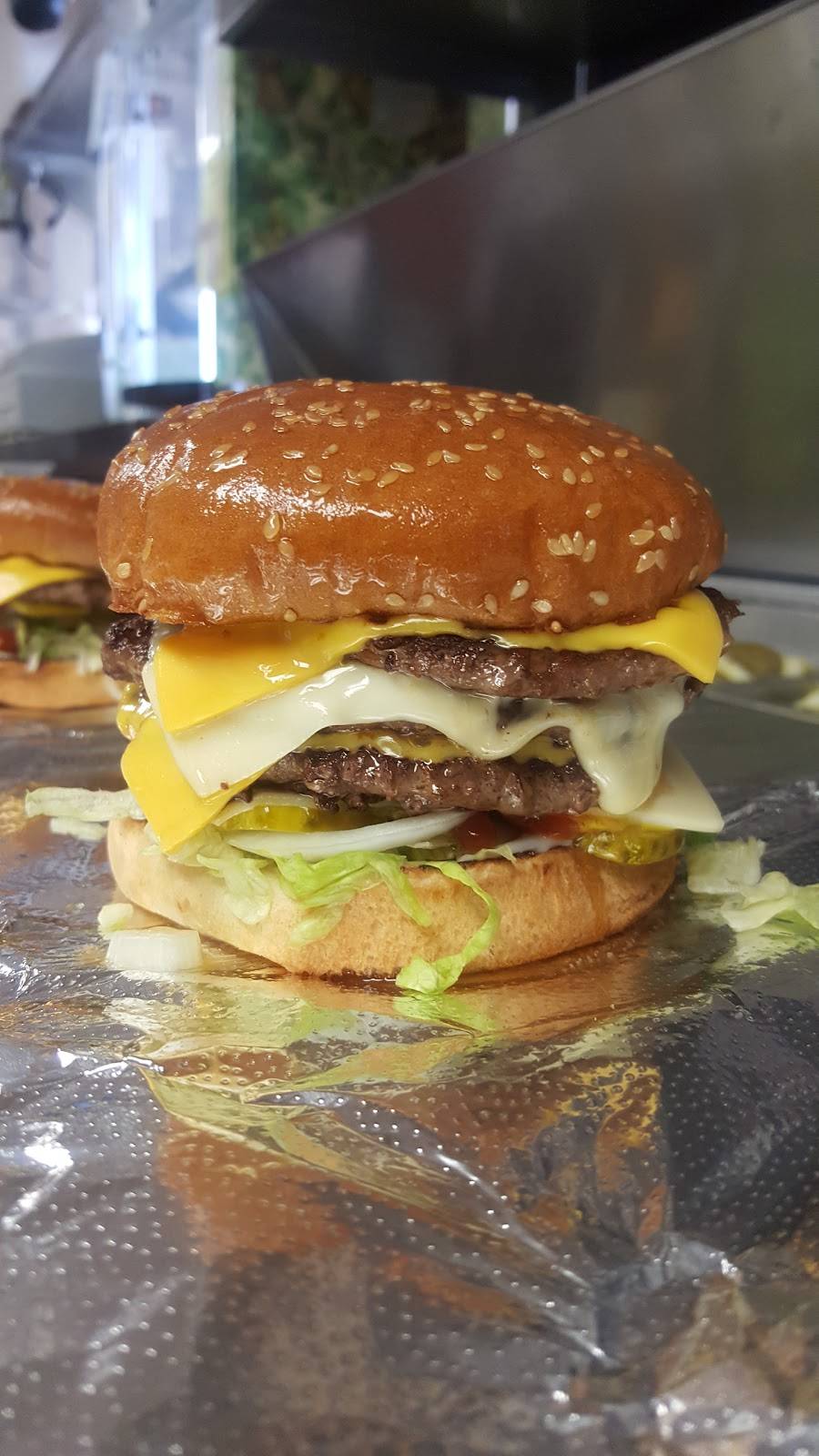 A Eagles Coney Island | restaurant | 9122 Dexter Ave, Detroit, MI 48206, USA | 3138973523 OR +1 313-897-3523