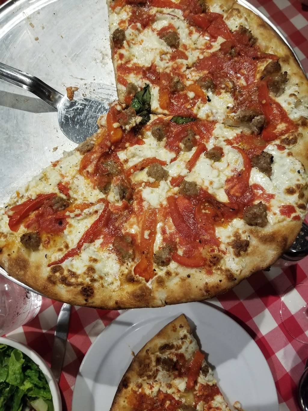 Grimaldis Pizzeria | restaurant | 310 West Las Colinas Boulevard #100, Irving, TX 75039, USA | 2144960337 OR +1 214-496-0337