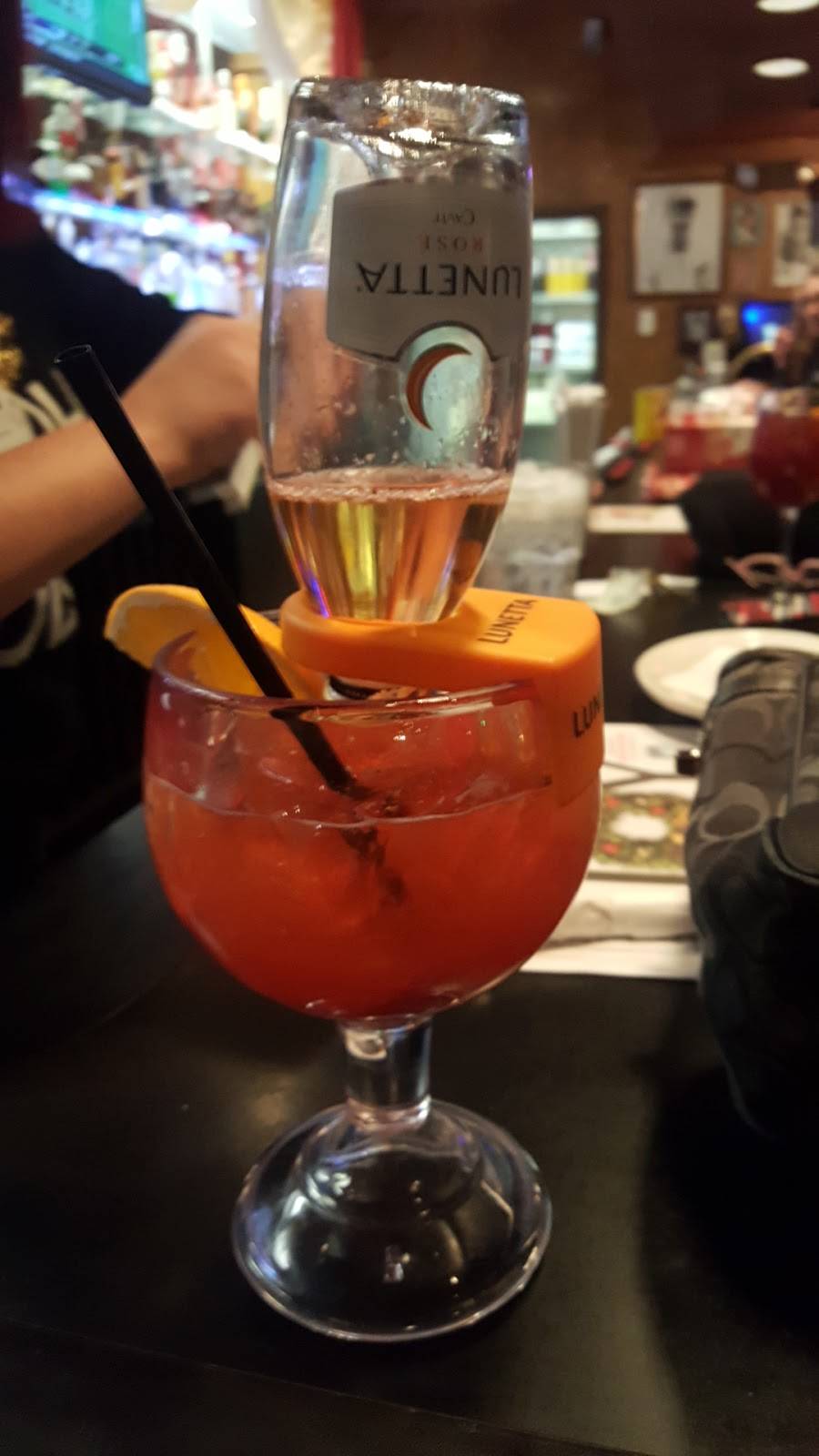 Buca di Beppo Italian Restaurant | restaurant | 6600 Robinson Centre Dr, Pittsburgh, PA 15205, USA | 4127888444 OR +1 412-788-8444