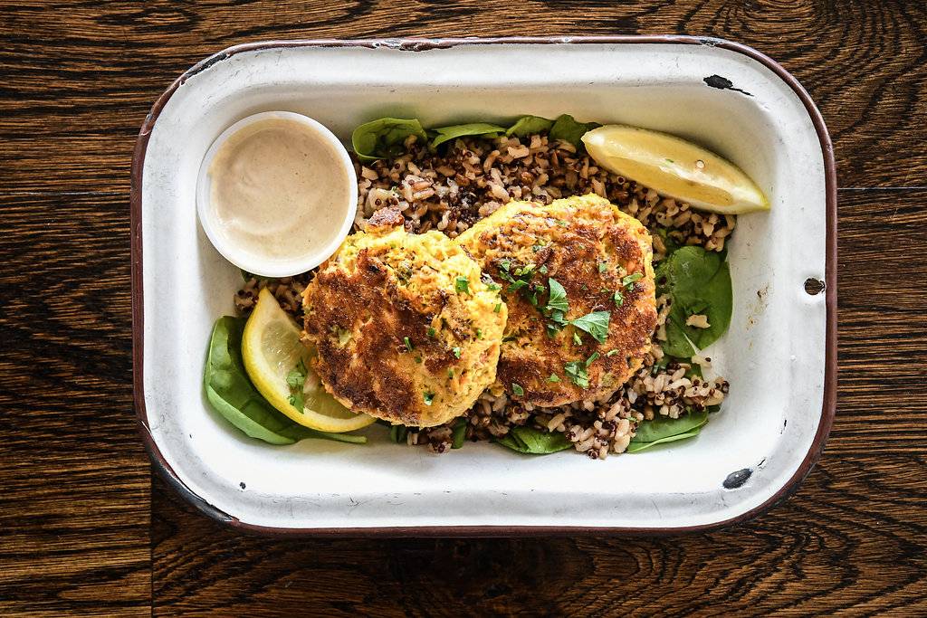 Brown Bag Seafood Co. | restaurant | 340 E Randolph St, Chicago, IL 60601, USA | 3124963999 OR +1 312-496-3999