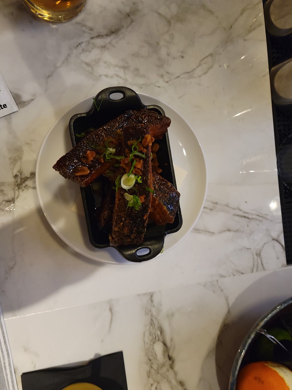 The Lawn Grill Restaurant Wilmette | restaurant | 3900 Fairway Dr #1088, Wilmette, IL 60091, USA | 8472569626 OR +1 847-256-9626