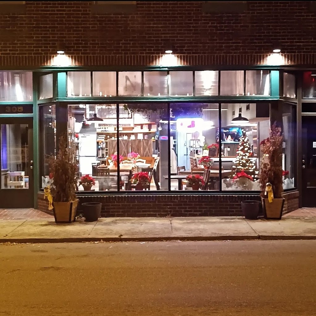 Brookland Park Kitchen | restaurant | 305 W Brookland Park Blvd, Richmond, VA 23222, USA | 8049974529 OR +1 804-997-4529