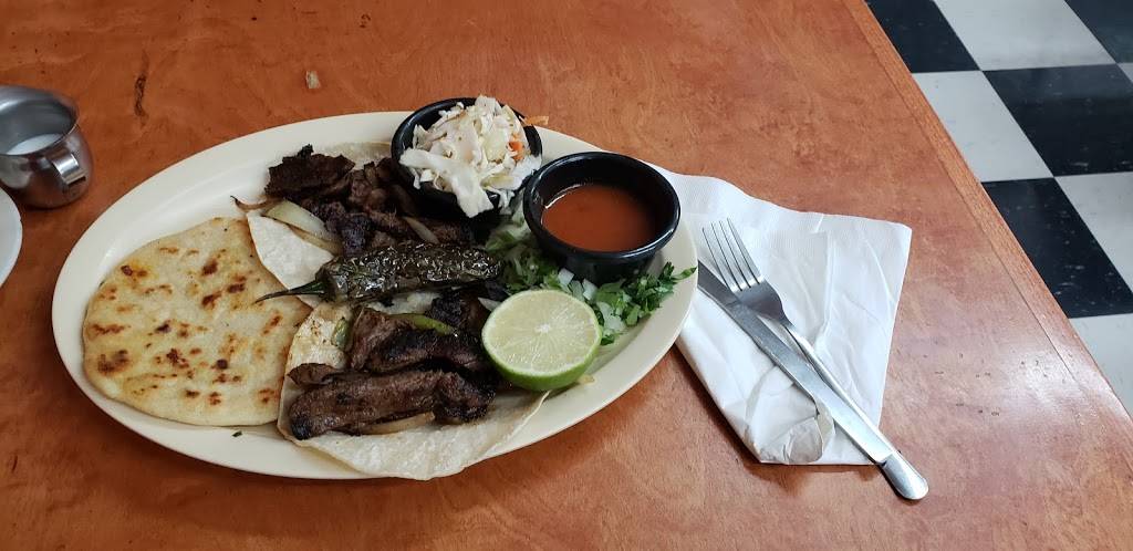 Restaurante El Mana | restaurant | 11055 Dennis Rd # 24, Dallas, TX 75229, USA | 9722417343 OR +1 972-241-7343