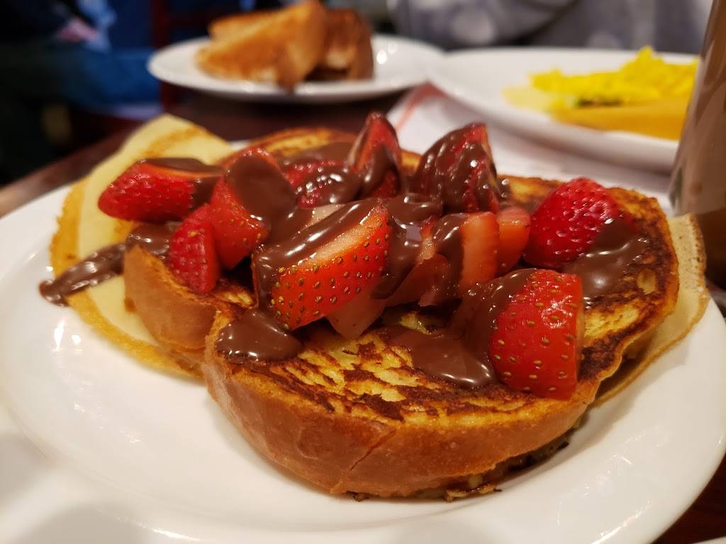 Eggsquis | restaurant | 6400 Boulevard Taschereau, Brossard, QC J4W 3J2, Canada | 4504430358 OR +1 450-443-0358