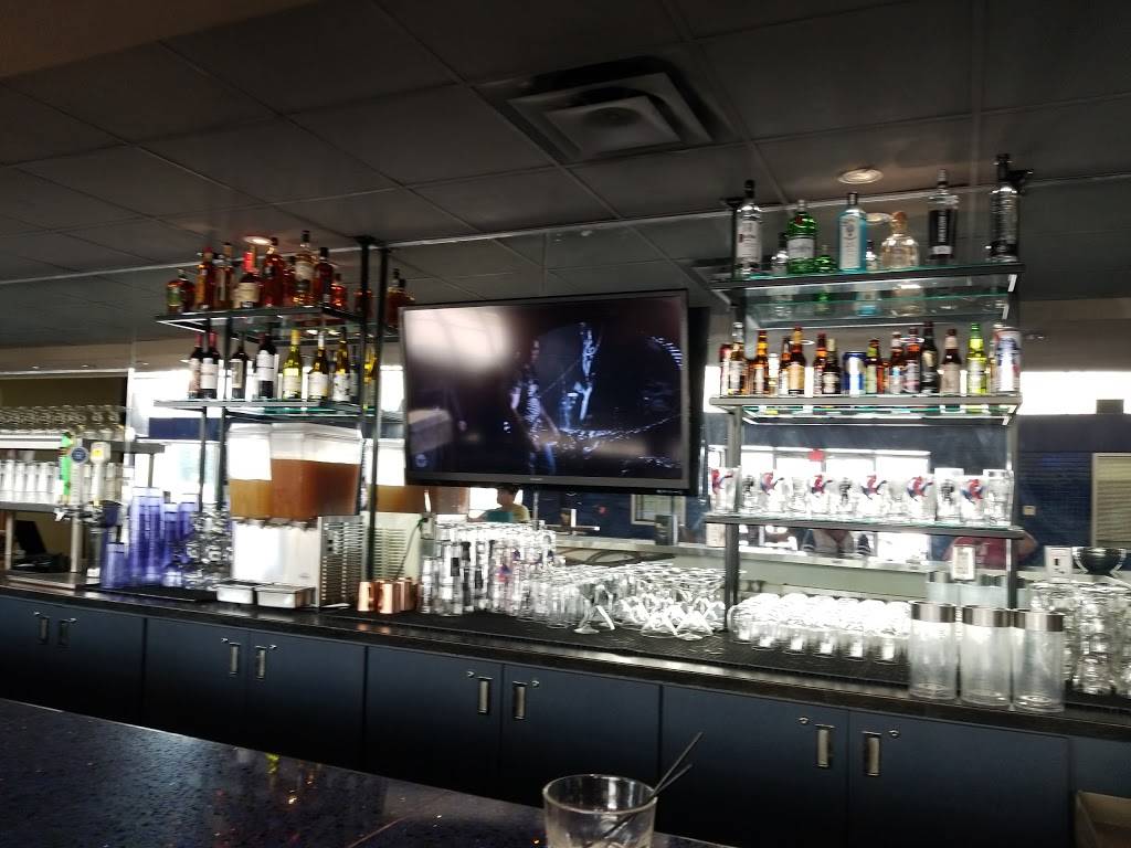 Studio Movie Grill Lewisville | restaurant | 1600 S Stemmons Fwy, Lewisville, TX 75067, USA | 4694058524 OR +1 469-405-8524