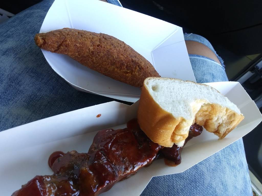 Papis Pinchos | restaurant | 133 W Orange St, Groveland, FL 34736, USA | 3525578033 OR +1 352-557-8033