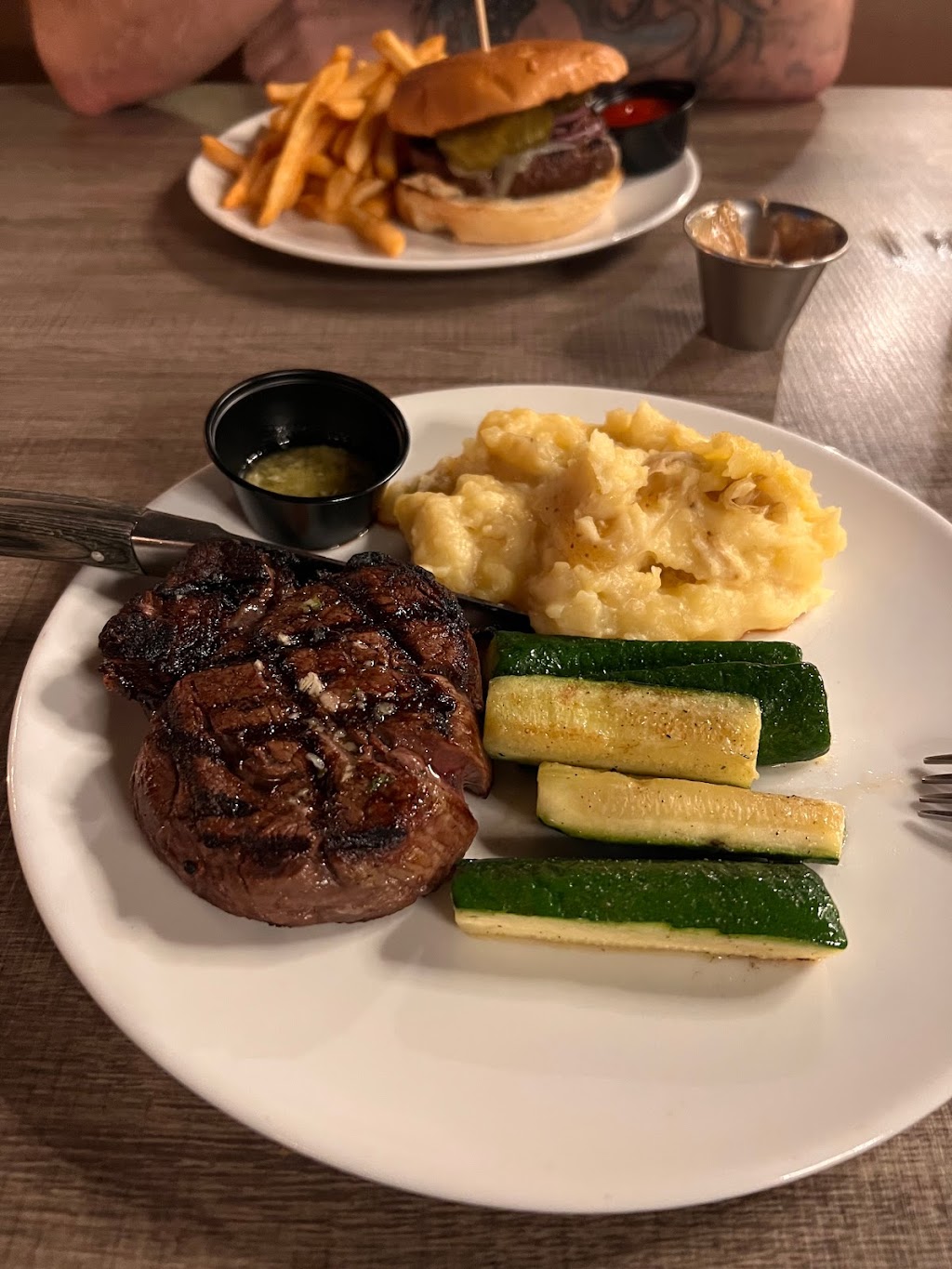 Torches | restaurant | 256 Petaluma Blvd N, Petaluma, CA 94952, USA | 7075593631 OR +1 707-559-3631