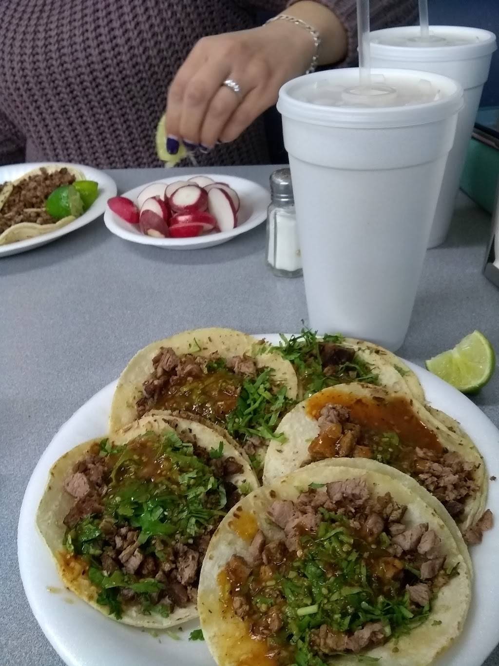 Chemas Tacos | restaurant | 11527 Whittier Blvd, Whittier, CA 90601, USA | 5626992335 OR +1 562-699-2335