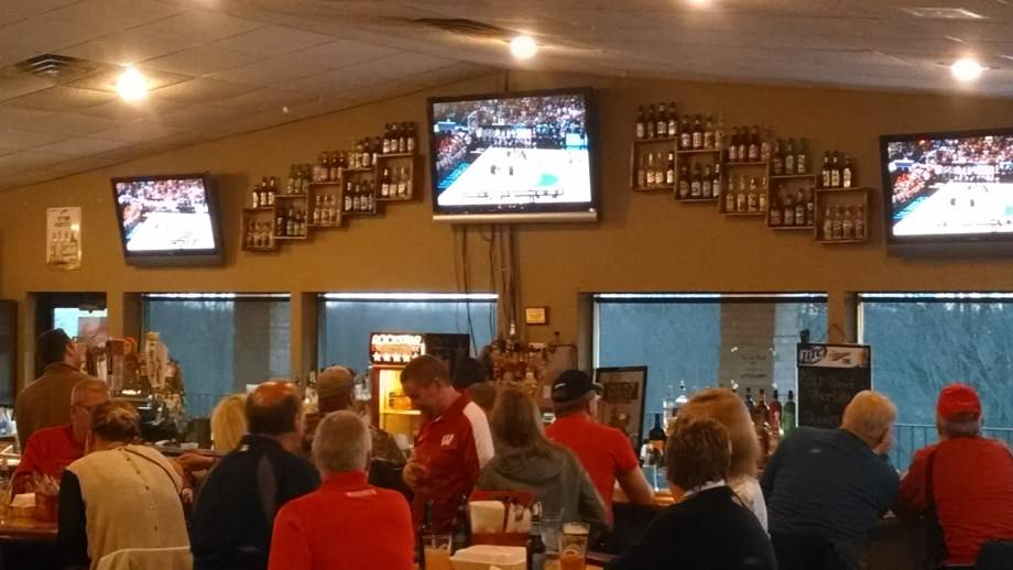 Jackson Point Sports Grill & Banquet | restaurant | N8055 French Rd suite a, Seymour, WI 54165, USA | 9208331116 OR +1 920-833-1116