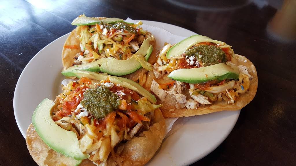 Chickens Road | restaurant | 2975 Merrick Rd B, Bellmore, NY 11710, USA | 5162215222 OR +1 516-221-5222