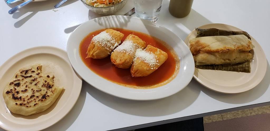 Pupuseria & Restaurant "El Cuscatleco" | restaurant | 3125 W Lawrence Ave, Chicago, IL 60625, USA | 7735390977 OR +1 773-539-0977