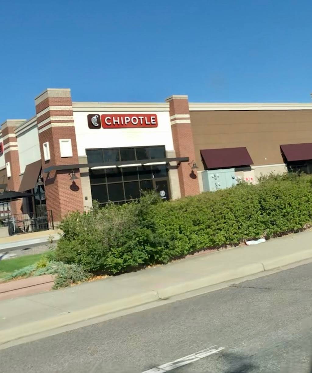 Chipotle Mexican Grill | restaurant | 7303 Federal Blvd #1, Westminster, CO 80030, USA | 3038725023 OR +1 303-872-5023