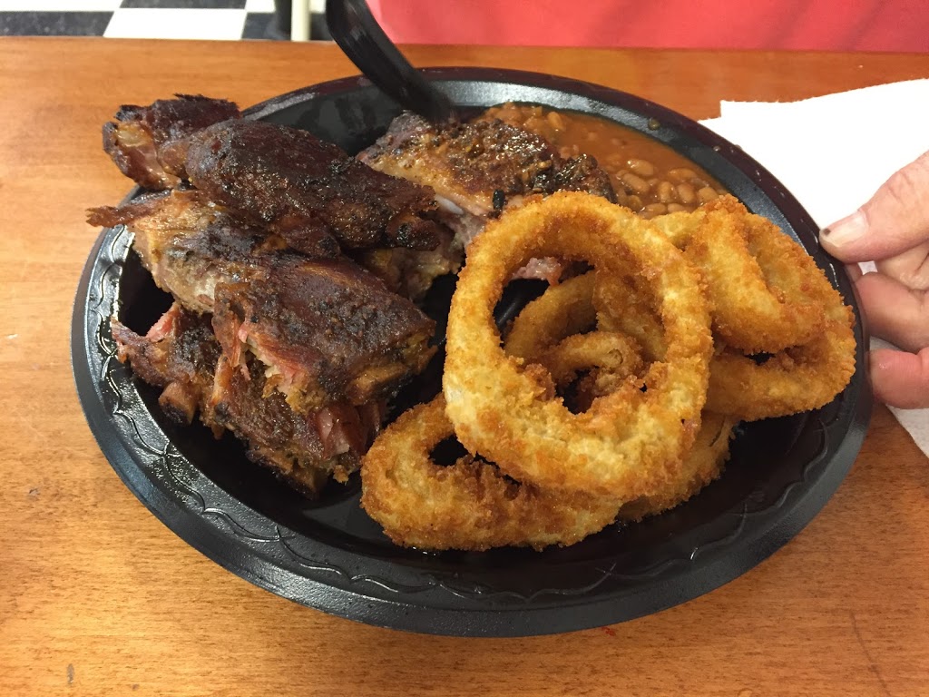 Butchs Bistro & BBQ | restaurant | 13118 Sorrento Rd, Pensacola, FL 32507, USA | 8504920007 OR +1 850-492-0007