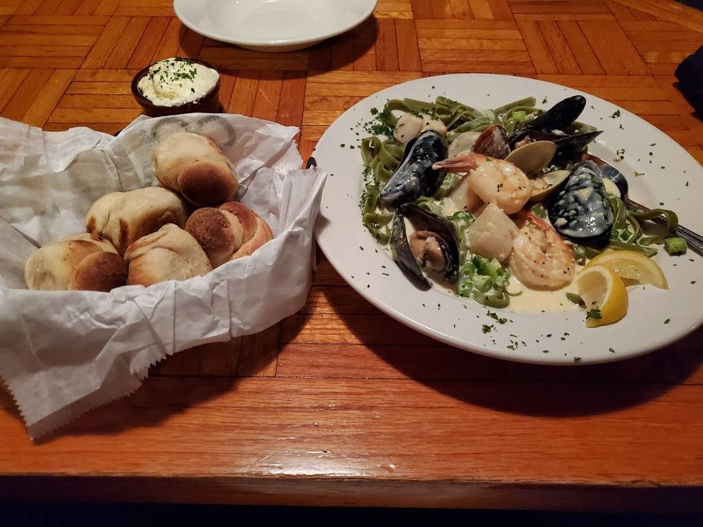 Leonardos 706 | restaurant | 706 W University Ave, Gainesville, FL 32601, USA | 3523782001 OR +1 352-378-2001