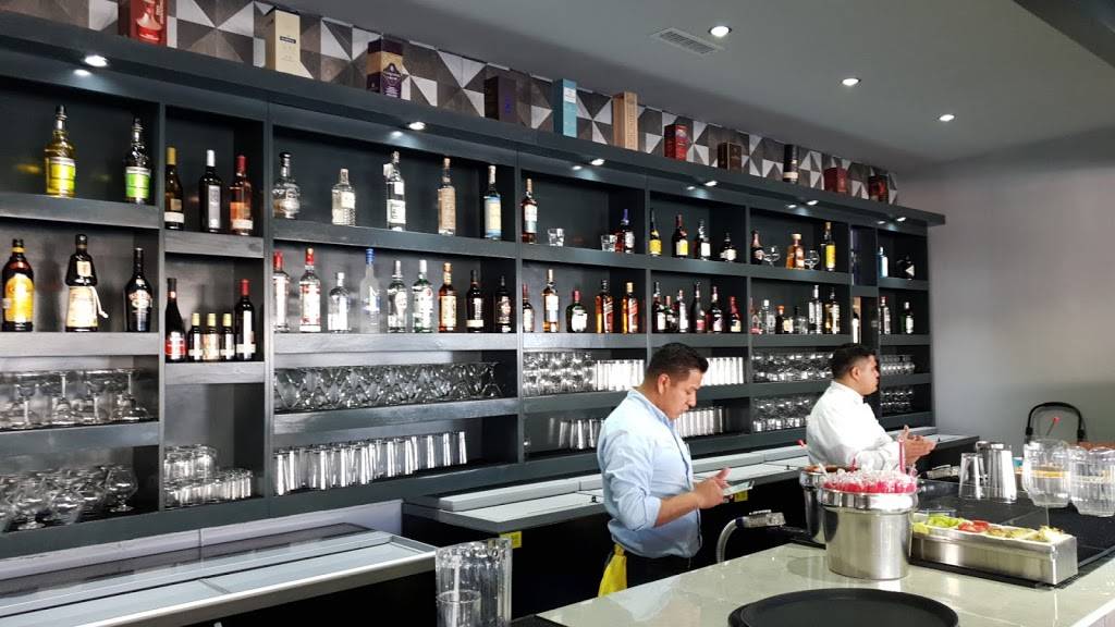 SEAFOOD Mariscos Mazatlan Paseo Del Rio | restaurant | Paseo del Río 6642, Río Tijuana 3a. Etapa, Rio Tijuana 3ra Etapa, 22226 Tijuana, B.C., Mexico | 016641046874 OR +52 664 104 6874