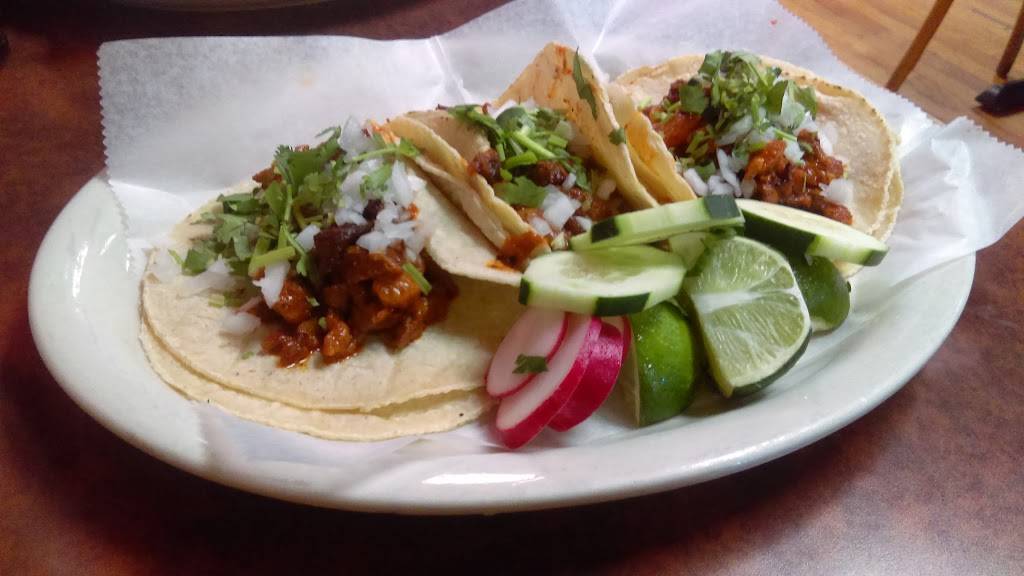 Del Valle Mexican Grill | restaurant | 1522 E Fowler Ave, Tampa, FL 33612, USA | 8139751320 OR +1 813-975-1320