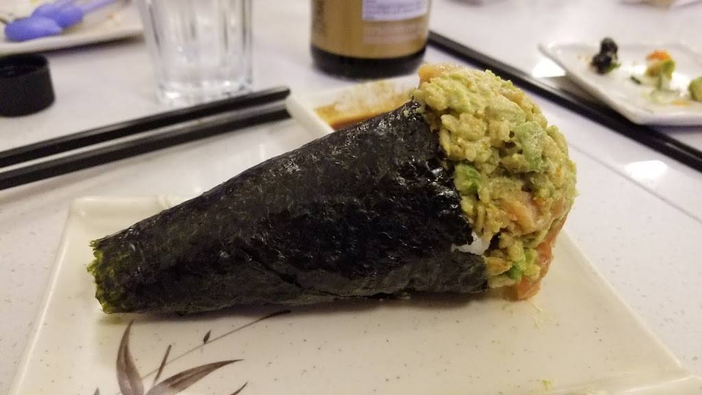 Ronda Sushi | restaurant | 7066 Rue Sherbrooke E, Montréal, QC H1N 1E6, Canada | 5142539991 OR +1 514-253-9991