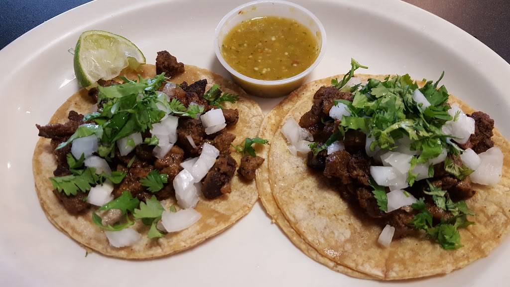 Chicharos Mexican Grill | restaurant | 201 W 2nd St, Muscatine, IA 52761, USA | 5632990659 OR +1 563-299-0659