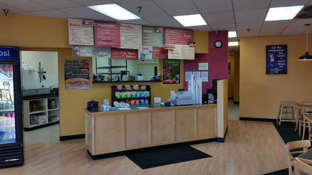 Big Town Hero | meal takeaway | 1940 Marcola Rd, Springfield, OR 97477, USA | 5417438102 OR +1 541-743-8102