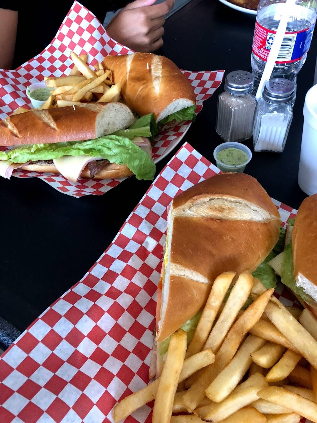 Los Andes Café | restaurant | 4117 N Story Rd, Irving, TX 75038, USA | 9724570025 OR +1 972-457-0025