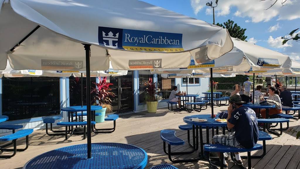 Seaman Cafe | cafe | 1180 S America Way, Miami, FL 33132, USA | 3053744722 OR +1 305-374-4722