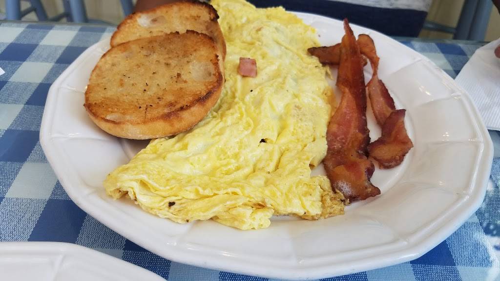 Bridge Street Cafe | restaurant | 4 Bridge St, Boothbay Harbor, ME 04538, USA | 2076337447 OR +1 207-633-7447