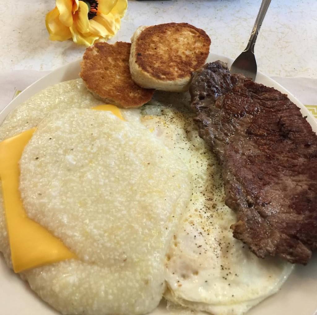 Windsor Farms Restaurant & Ice Cream | restaurant | 550 Windsor Ave, Windsor, CT 06095, USA | 8606884713 OR +1 860-688-4713