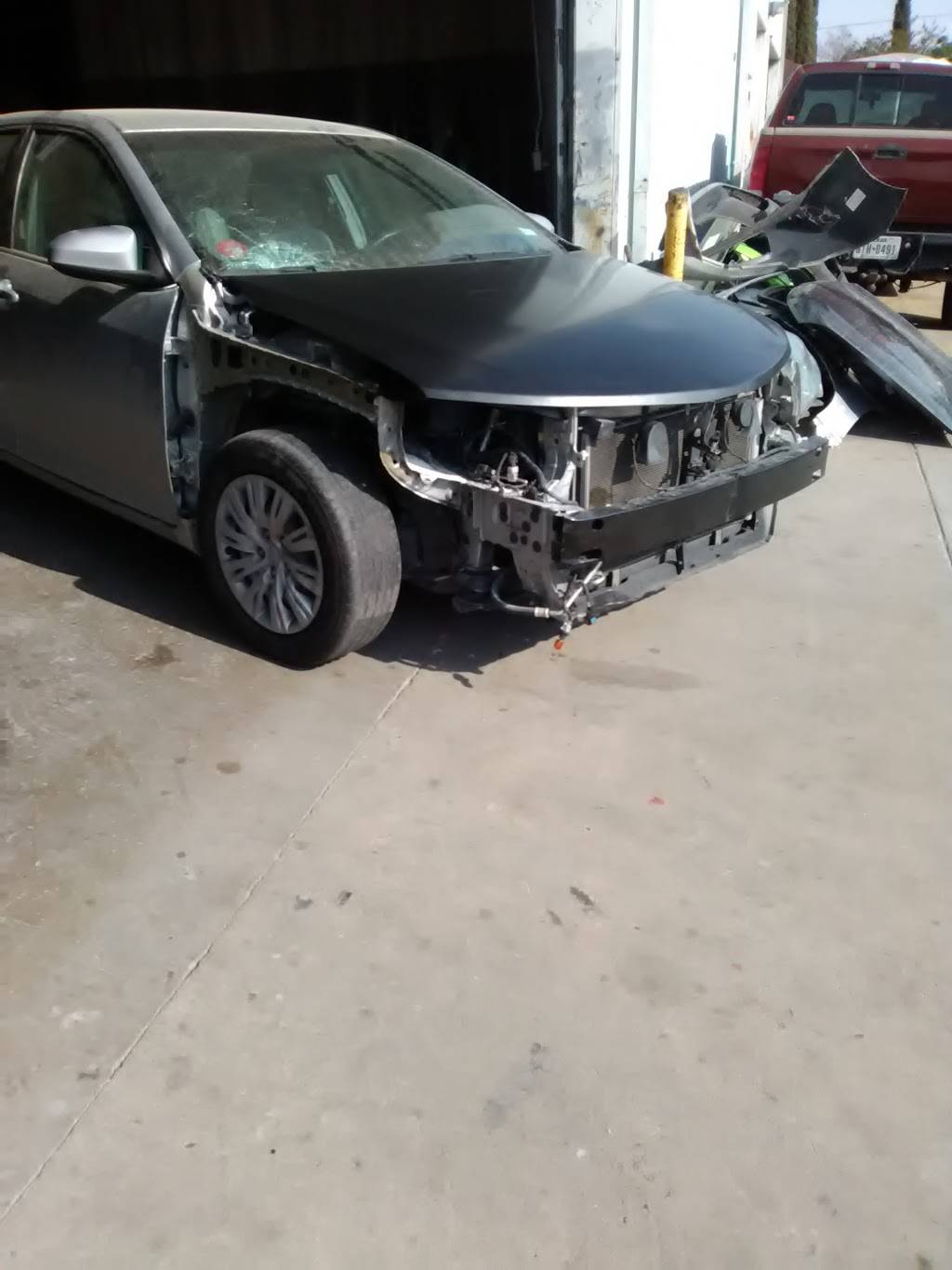 A1 Auto Body And Paint Shop | restaurant | 9414 W Bellfort Ave, Houston, TX 77031, USA | 7133220044 OR +1 713-322-0044