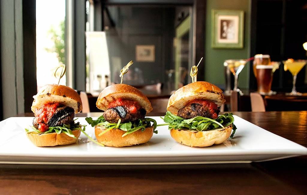 McShanes Bar & Restaurant | restaurant | 123 N Main St, Port Chester, NY 10573, USA | 9149377800 OR +1 914-937-7800