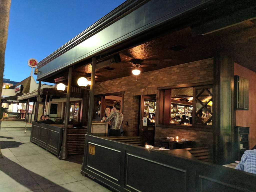 Black Market Liquor Bar | restaurant | 11915 Ventura Blvd, Studio City, CA 91604, USA | 8184462533 OR +1 818-446-2533