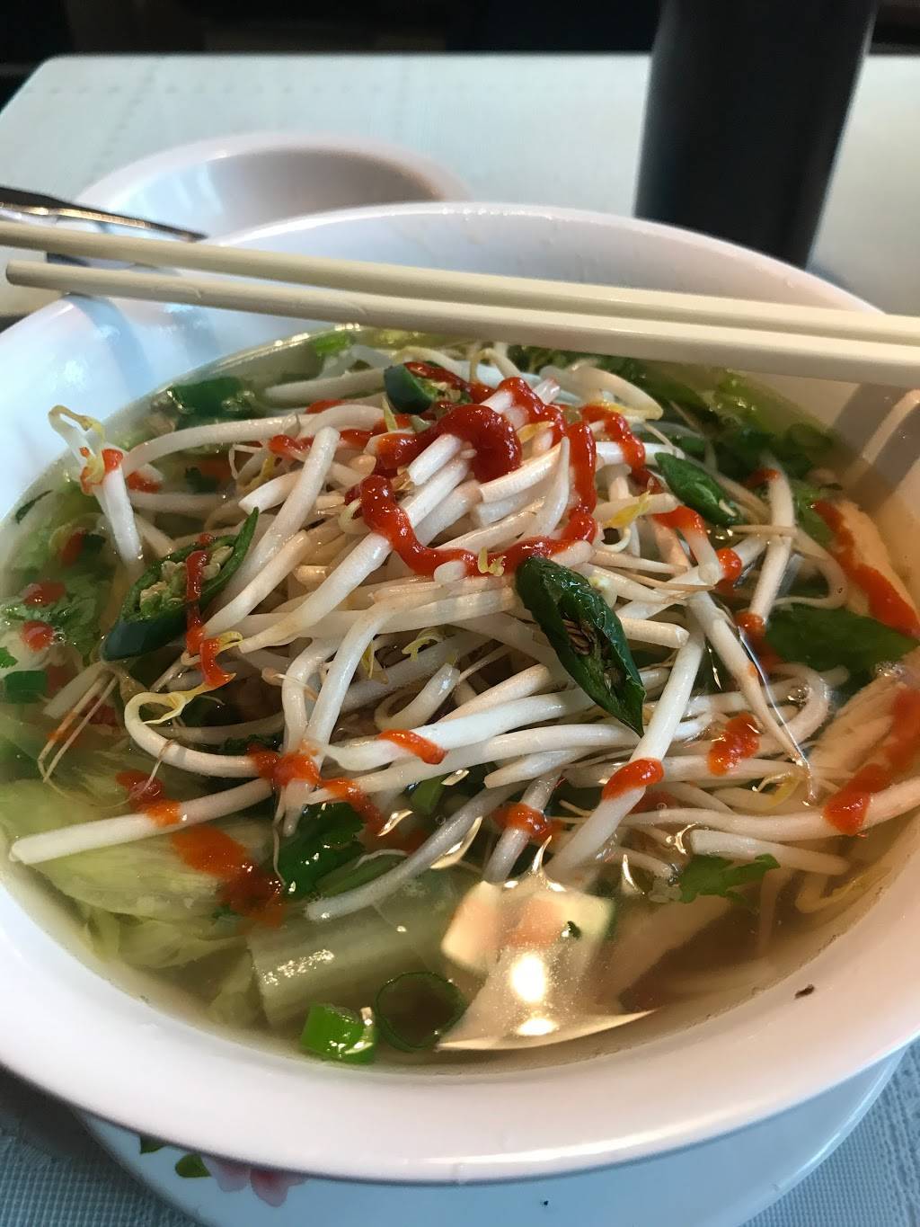 Minh Anh | restaurant | 5428 Detroit Ave, Cleveland, OH 44102, USA | 2169619671 OR +1 216-961-9671