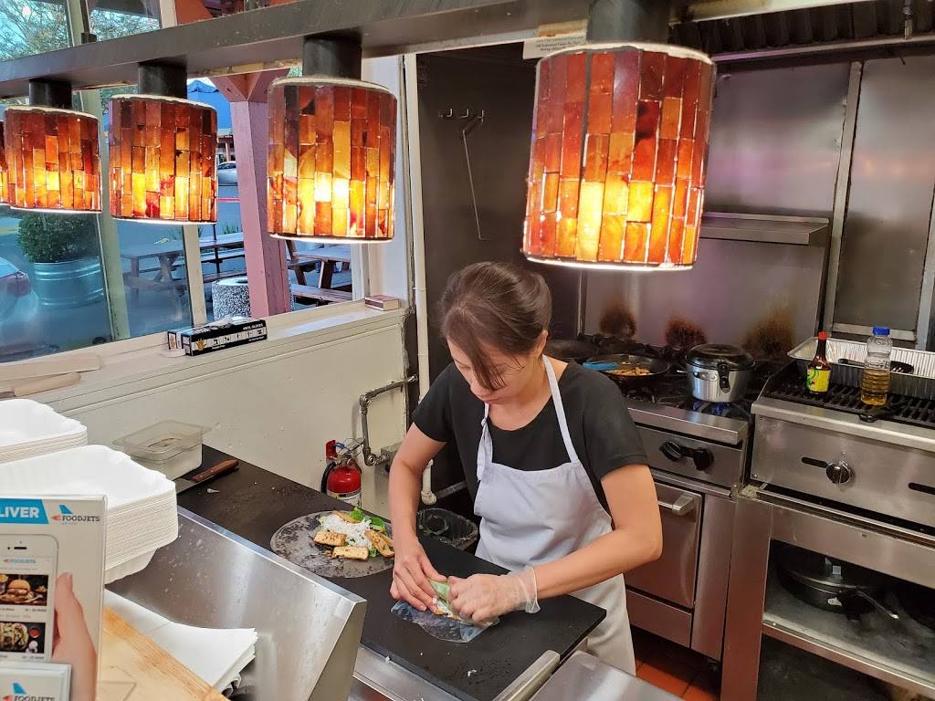 Saigon Café | restaurant | 548 E Cotati Ave, Cotati, CA 94931, USA | 7076645925 OR +1 707-664-5925