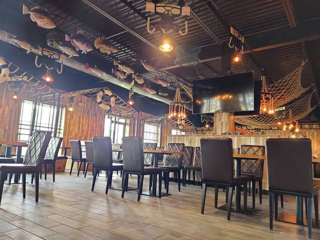 The Twisted Crab - Lynnhaven | restaurant | 2712 N Mall Dr suite 100, Virginia Beach, VA 23452, USA | 7576481977 OR +1 757-648-1977