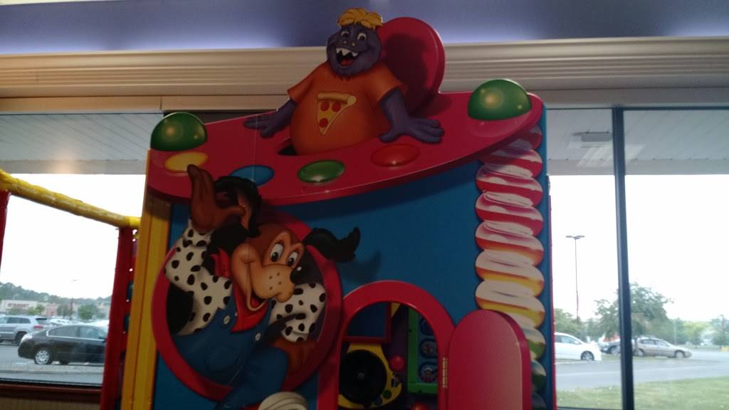 Chuck E. Cheese | restaurant | 1000 Hylan Dr, Rochester, NY 14623, USA | 5852926380 OR +1 585-292-6380