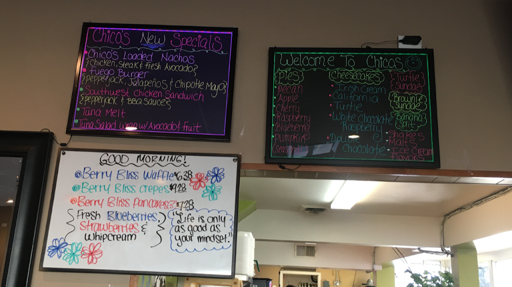 Chicos Cafe | restaurant | 427 S Washington St, Combined Locks, WI 54113, USA | 9204233204 OR +1 920-423-3204