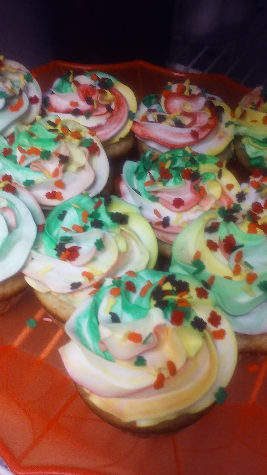 Big Turkey Lake Sandwich Shop/Lucilles Diner | meal takeaway | 3815 S 1175 E, Stroh, IN 46789, USA | 2603513150 OR +1 260-351-3150