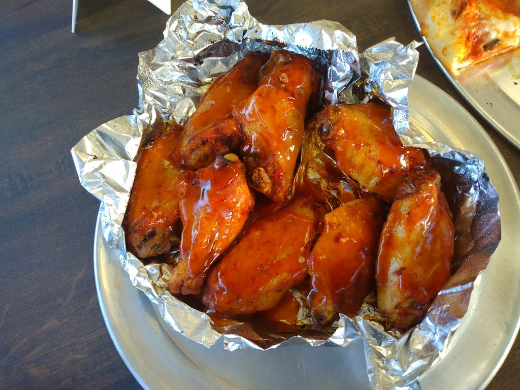 Happy Pappys Pizza n Wings | restaurant | 2411 Main Ave, Durango, CO 81301, USA | 9707644213 OR +1 970-764-4213