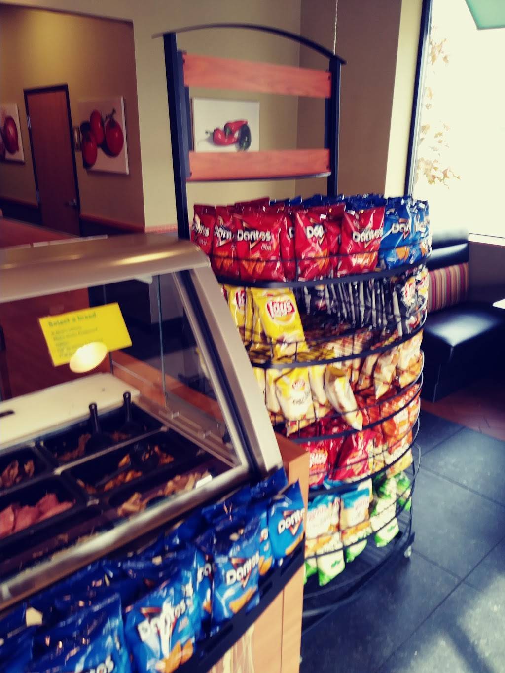 Subway | restaurant | 30408 Ford Rd, Garden City, MI 48135, USA | 7344217827 OR +1 734-421-7827