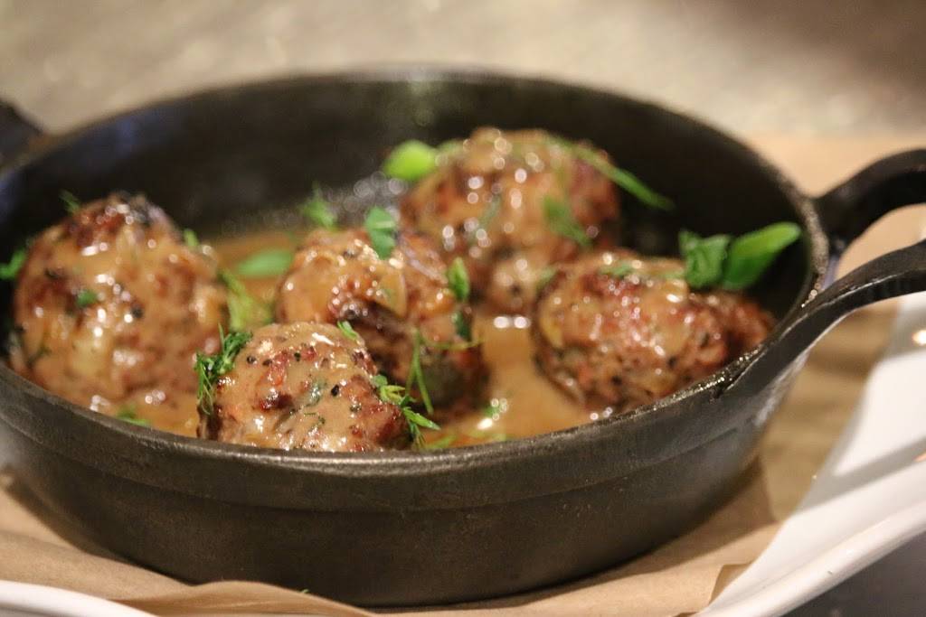 KID CASHEW | restaurant | 1608 East Blvd, Charlotte, NC 28203, USA | 7042084148 OR +1 704-208-4148