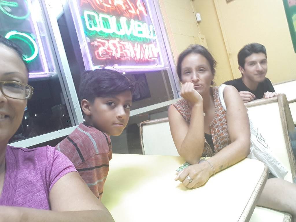 Tacos Mi Rincón Tapatio | restaurant | 13947 Foothill Blvd, Sylmar, CA 91342, USA | 8183627472 OR +1 818-362-7472