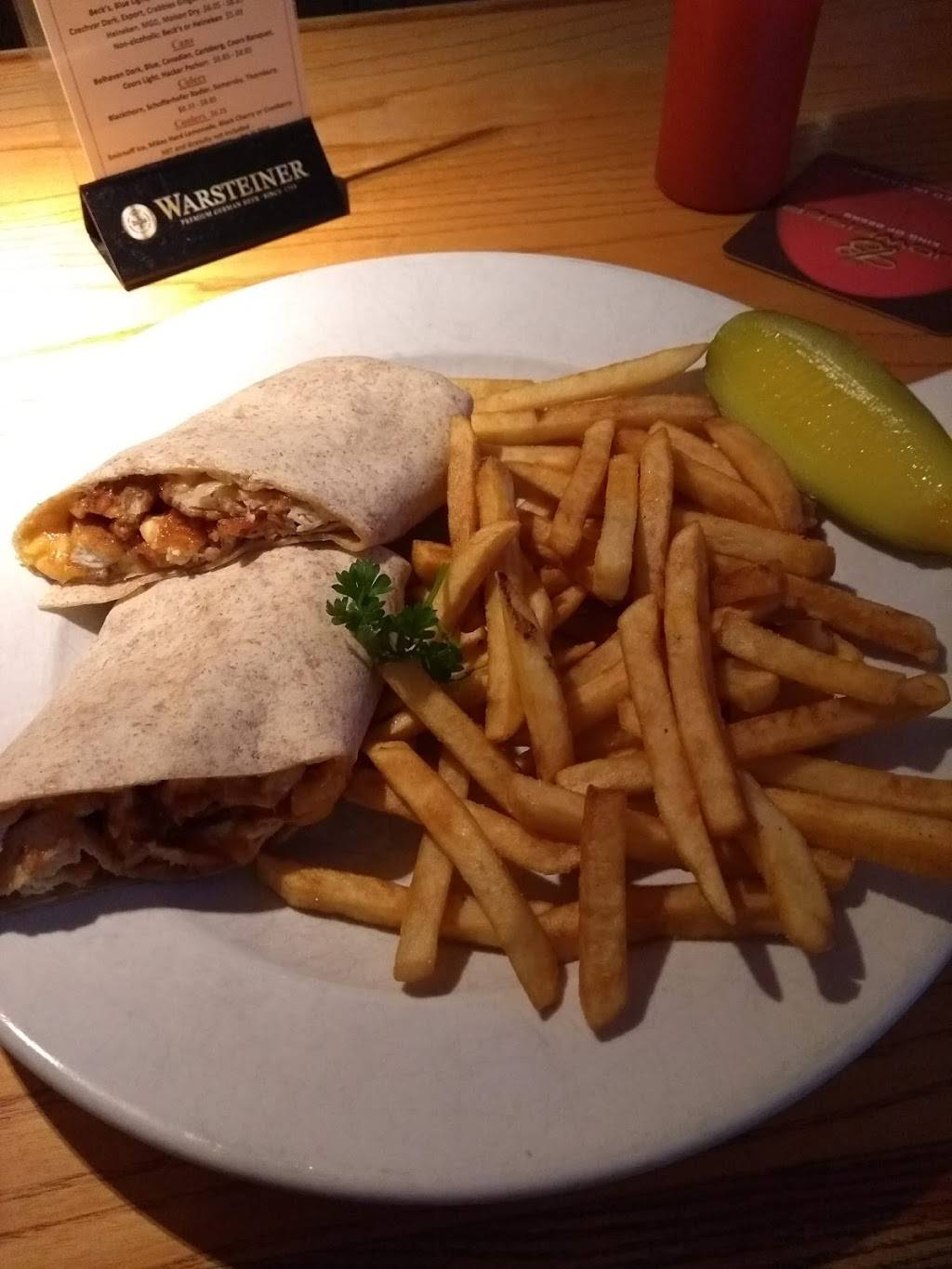 Fiddlers Dell Bar & Grill | restaurant | 781 Annette St, Toronto, ON M6S 2E4, Canada | 4167678882 OR +1 416-767-8882