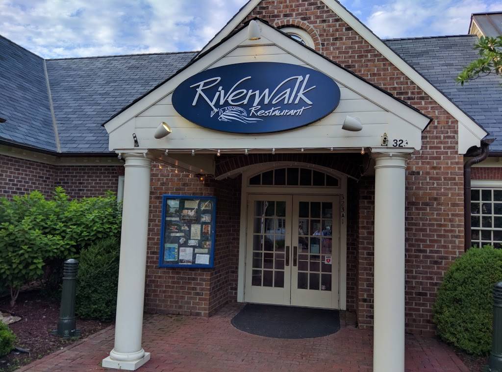 Riverwalk Restaurant | restaurant | 323 Water Street A-1, Yorktown, VA 23690, USA | 7578751522 OR +1 757-875-1522