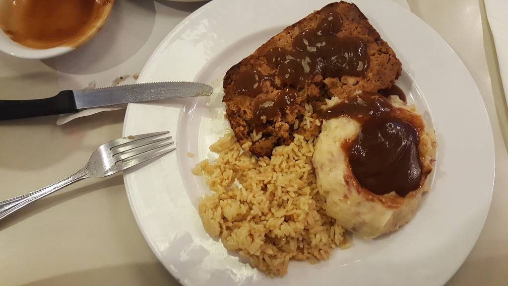 Globe Restaurant | restaurant | 6965 Truck World Blvd, Hubbard, OH 44425, USA | 3305349725 OR +1 330-534-9725