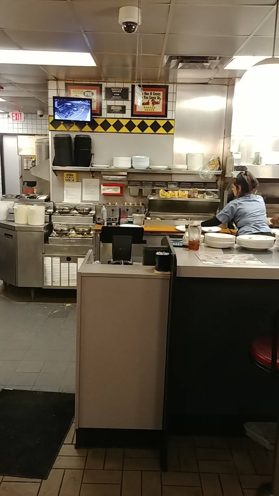Waffle House | meal takeaway | 3500 Speeks Dr, Midlothian, VA 23112, USA | 8042768400 OR +1 804-276-8400