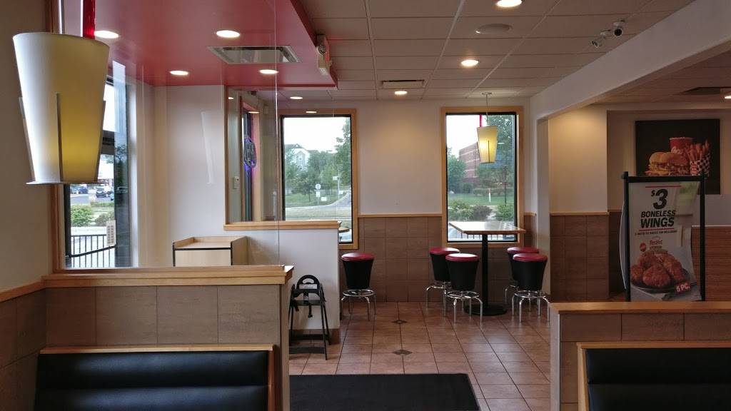 Rallys | restaurant | 15155 Silver Pkwy, Fenton, MI 48430, USA | 8102151225 OR +1 810-215-1225